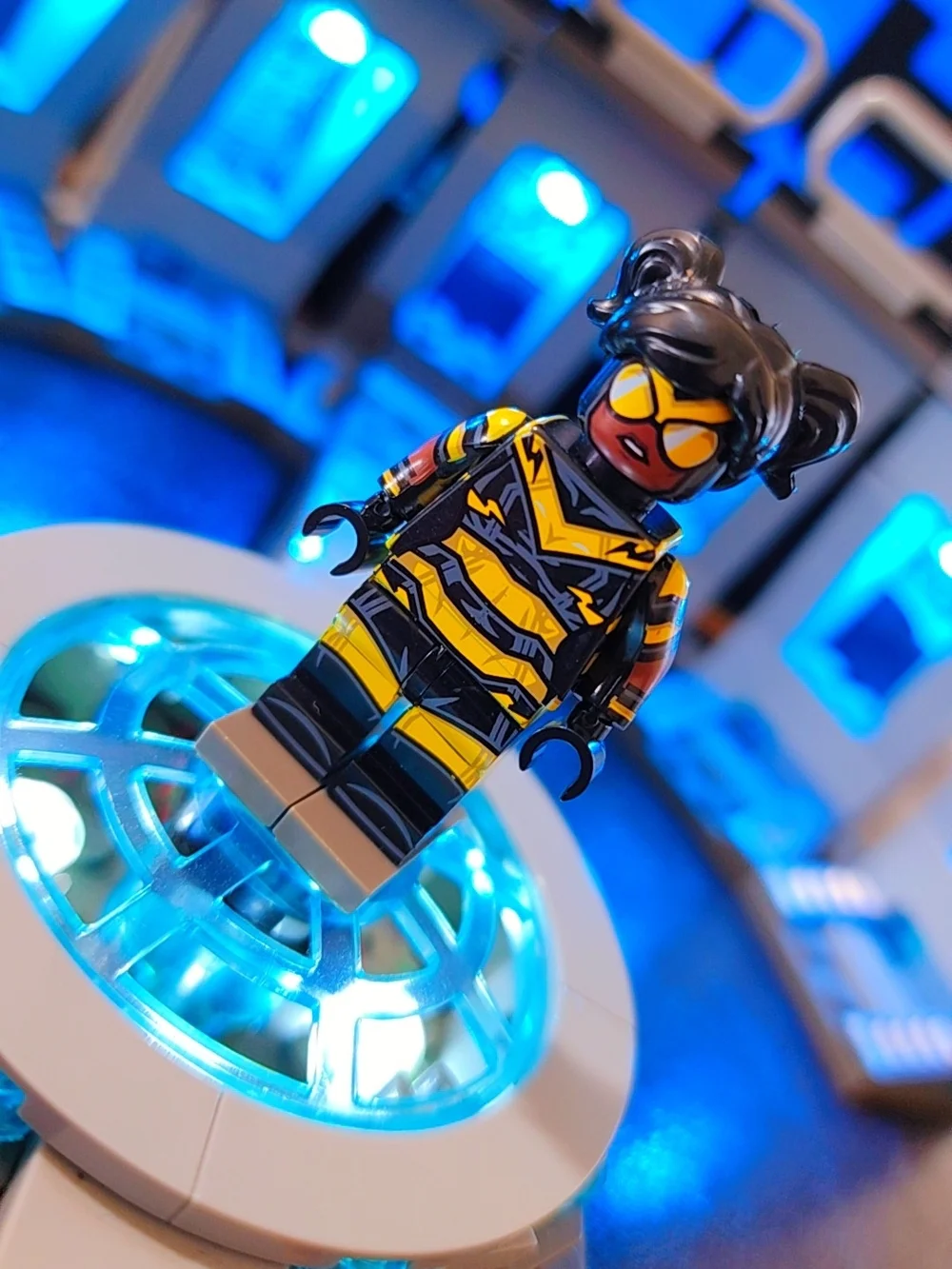 Bumblebee Teen Titans Minifgure Lego Compatible